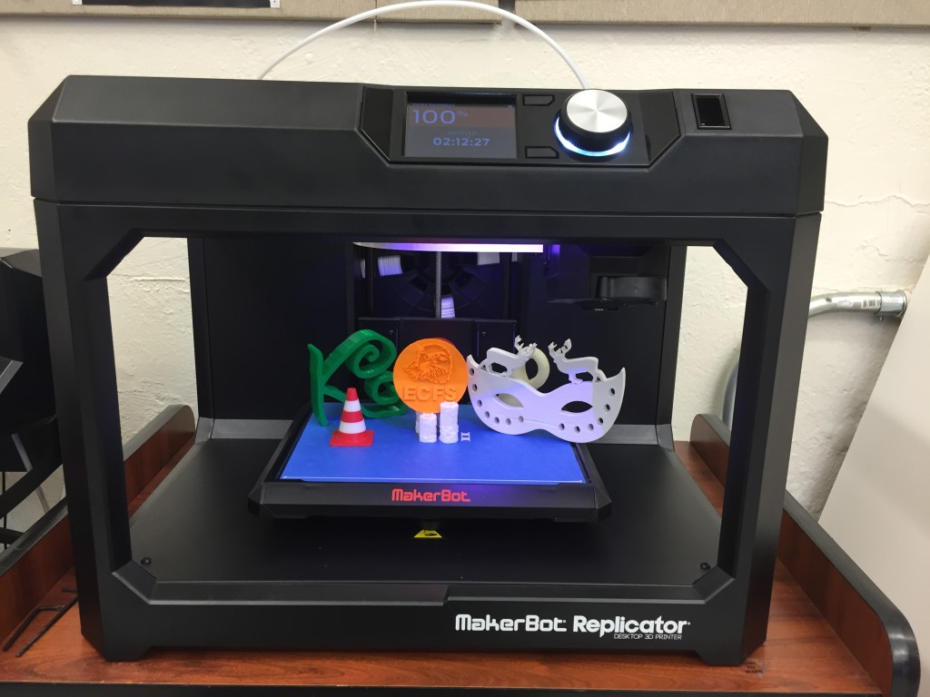 Photo by David Fishman: One of Fieldston’s three MakerBot 3D printers with student projects on it