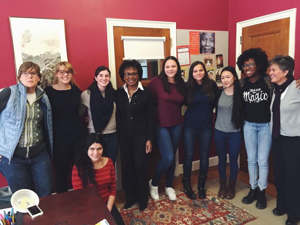 Photo Courtesy of Ocean Gao: Women’s Leadership group meets with Anita Hill after her presentation to the entire community earlier in the day